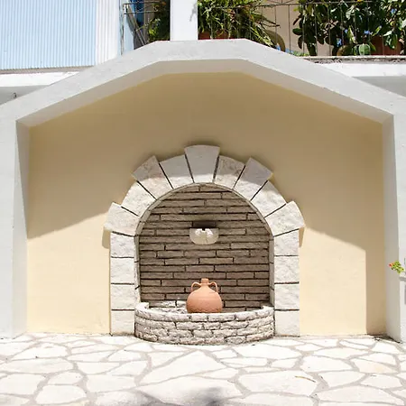 Athos 2* Nydri (Lefkada)