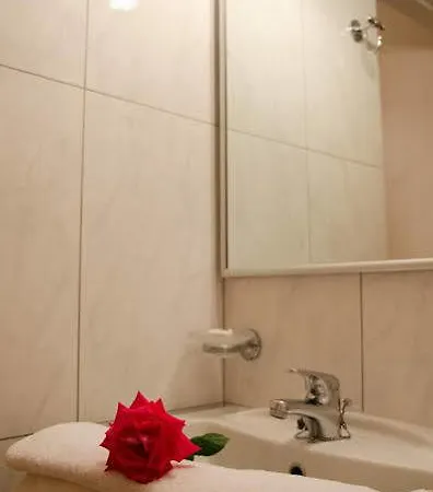 Athos 2* Nydri (Lefkada)