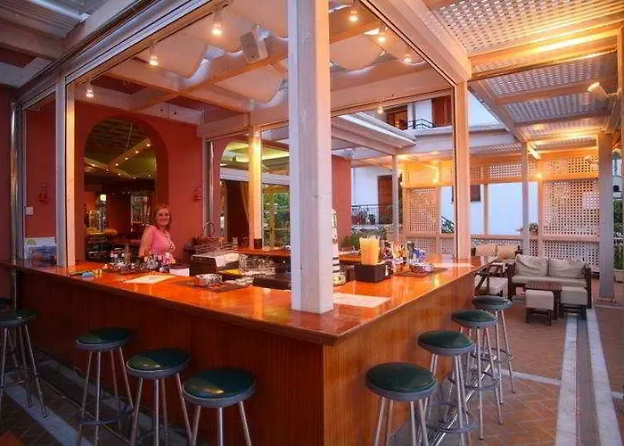 Athos 2* Nydri (Lefkada)