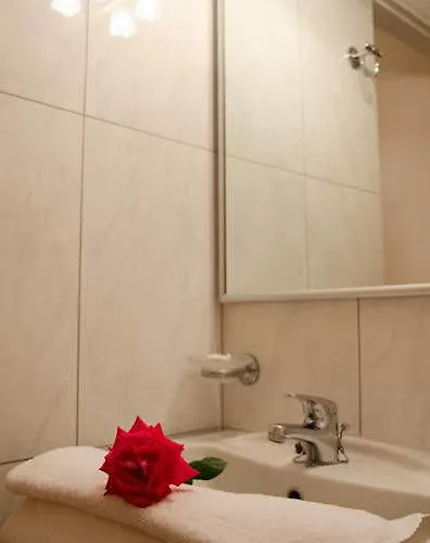 Athos 2* Nydri (Lefkada)